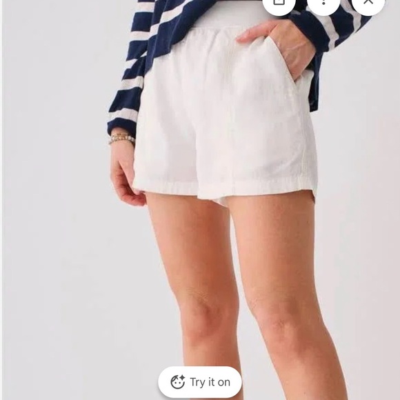 New With Tags FAHERTY Arlie day short in white cream linen Tencel blend Sz XXL